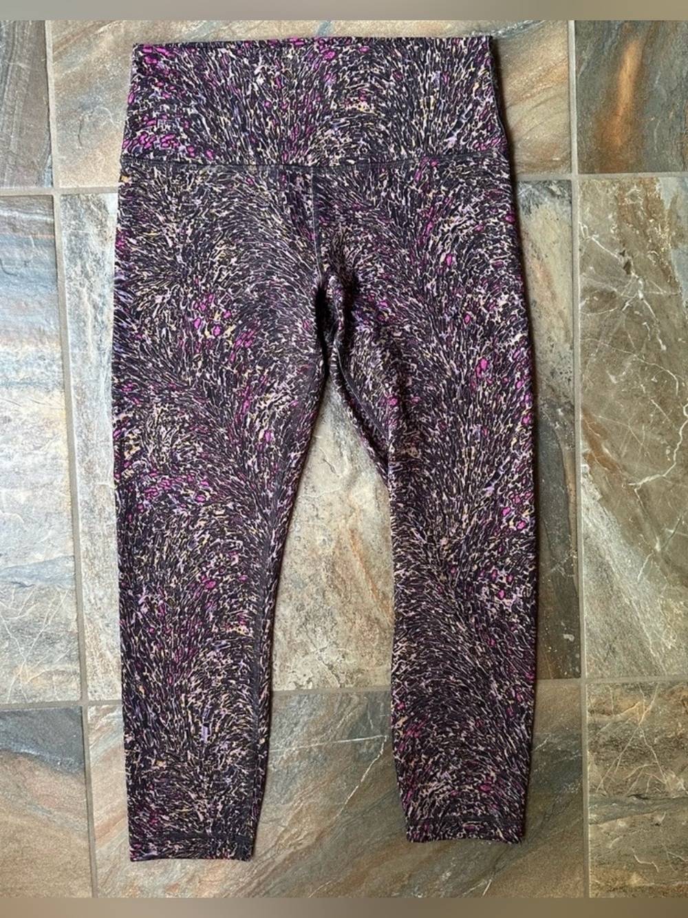 Lululemon Wunder Train High-Rise Crop 23" Topography Multi Women’s Size 10
